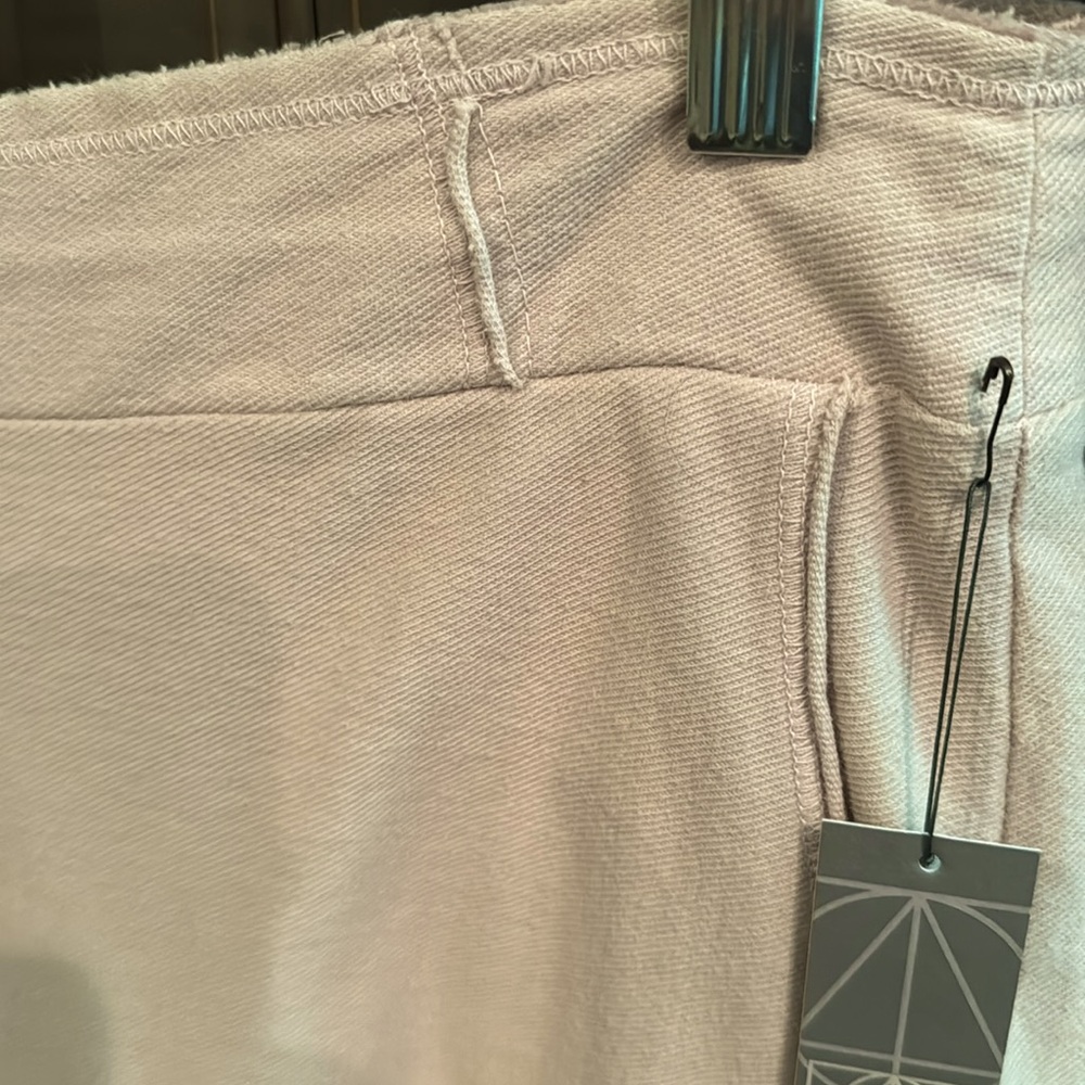 Errant Knit Short - Picture 3 of 4